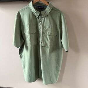 Patagonia Men's‎ Size XL Collared Button Down Green Short Sleeve Shirt NWOT